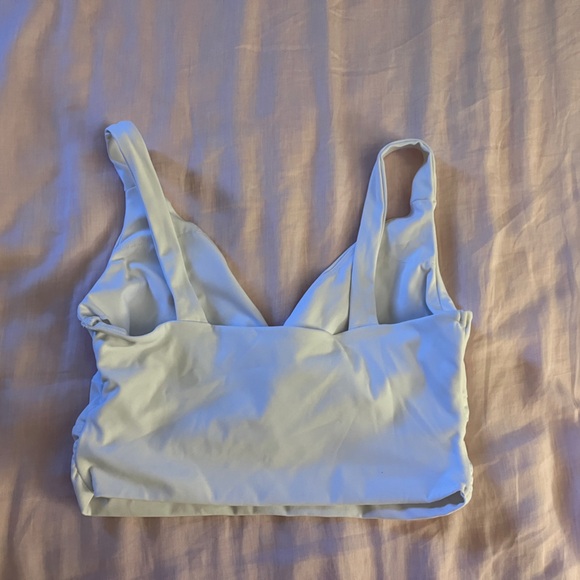 Halara Twist Crop Sports Bra Top - White - Medium - Picture 4 of 4